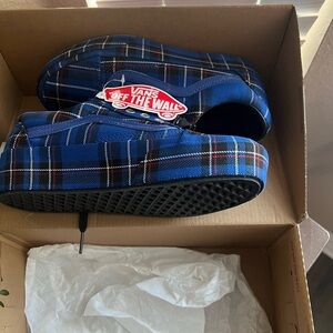 Old Skool Platform (Plaid) Brand New size 6 women